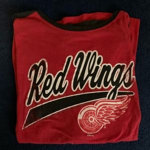 Long sleeve red wings t shirt